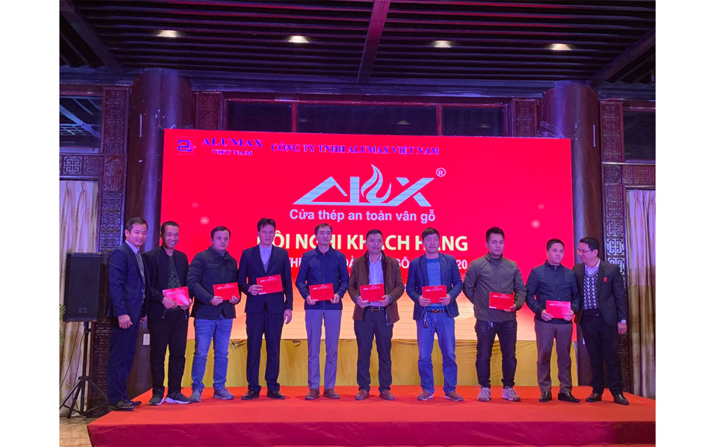 Hội Nghị Khách Hàng Cửa Thép Vân Gỗ Alux