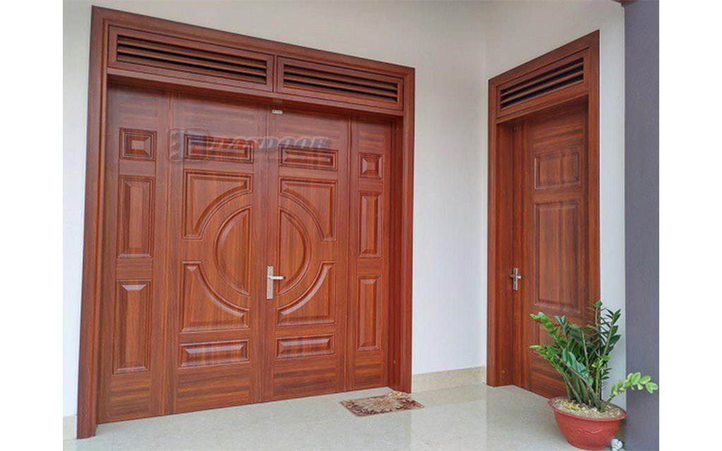 So Sánh Cửa Thép Vân Gỗ Và Cửa Nhôm Xingfa