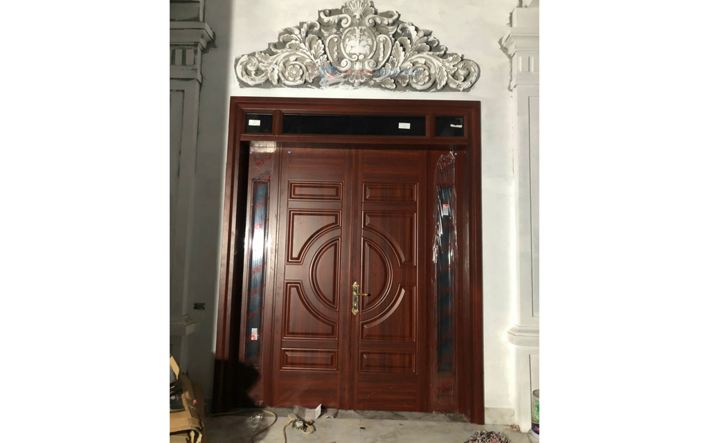 Lắp Đặt Cửa Thép Vân Gỗ Tại Gia Lâm Hà Nội