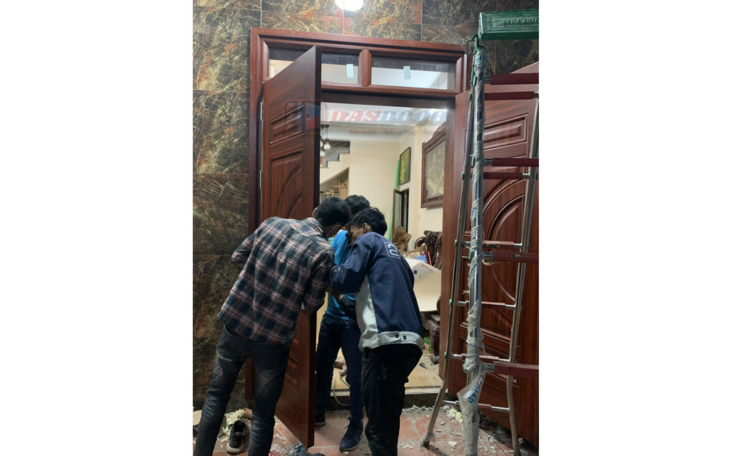 Lắp Đặt Cửa Thép Vân Gỗ Tại Hai Bà Trưng Hà Nội