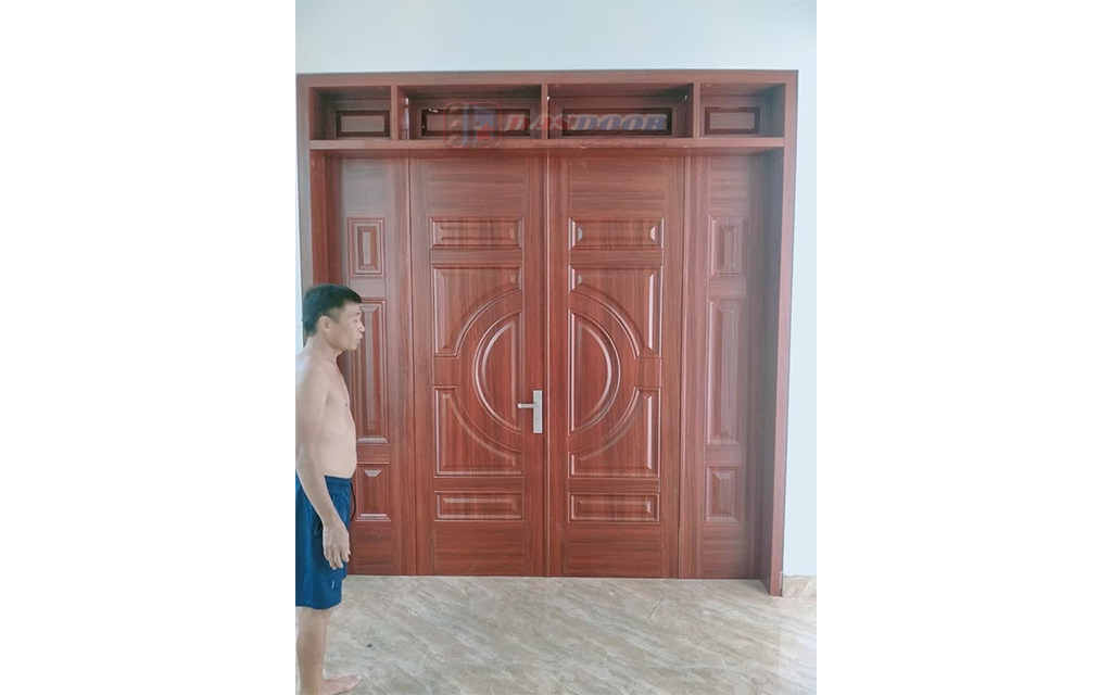 Lắp Đặt Cửa Thép Vân Gỗ Tại Hoài Đức Hà Nội