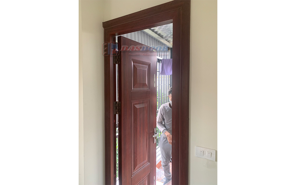 Hình Ảnh Cửa Thép Vân Gỗ