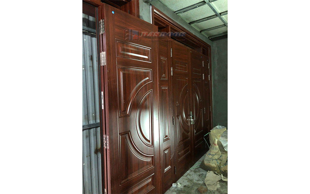 Lắp Đặt Cửa Thép Vân Gỗ Tại Phúc Thọ Hà Nội Lắp Đặt Cửa Thép Vân Gỗ Tại Phúc Thọ Hà Nội
