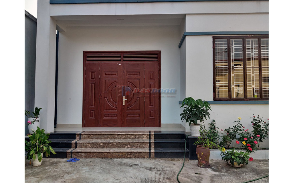 Cửa Thép Vân Gỗ Tại Huyện Bình Chánh - Hồ Chí Minh