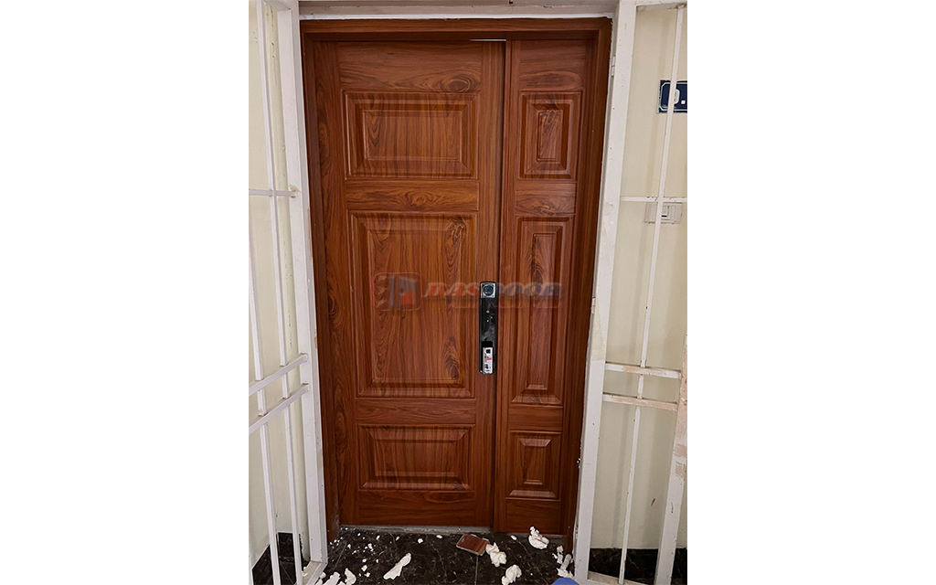 Cửa Thép Vân Gỗ Tại Quận 11 - Hồ Chí Minh