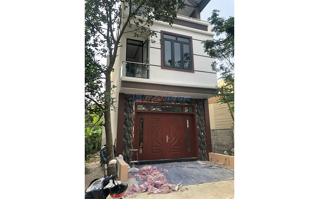 Cửa Thép Vân Gỗ Tại Hòa Bình