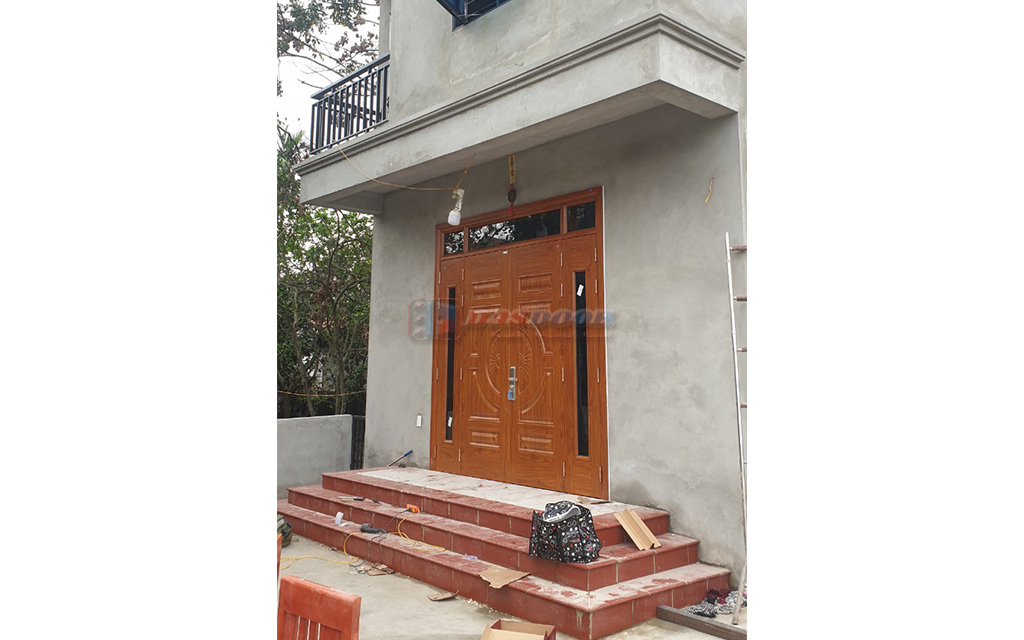 Cửa Thép Vân Gỗ Tại Quảng Nam