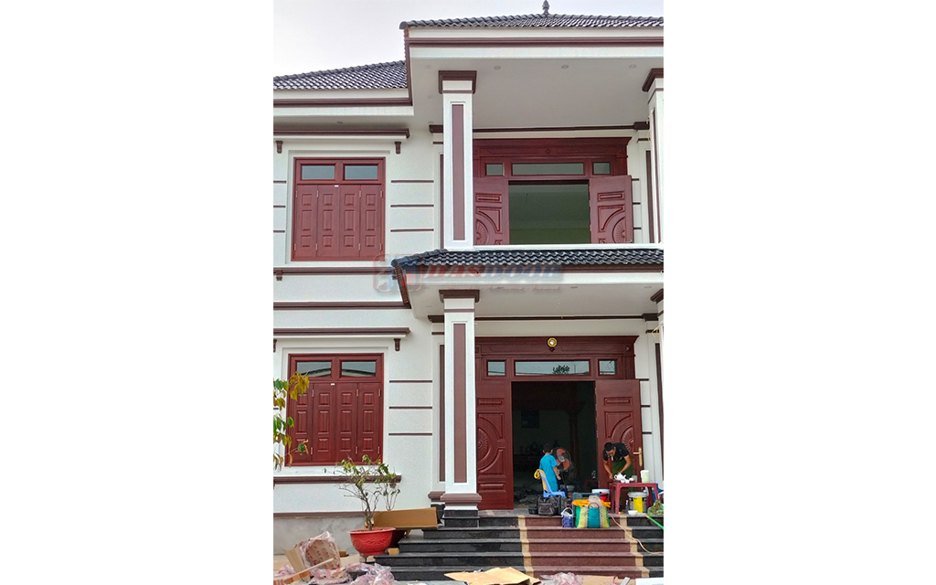 Cửa Thép Vân Gỗ Tại Phú Giáo - Bình Dương