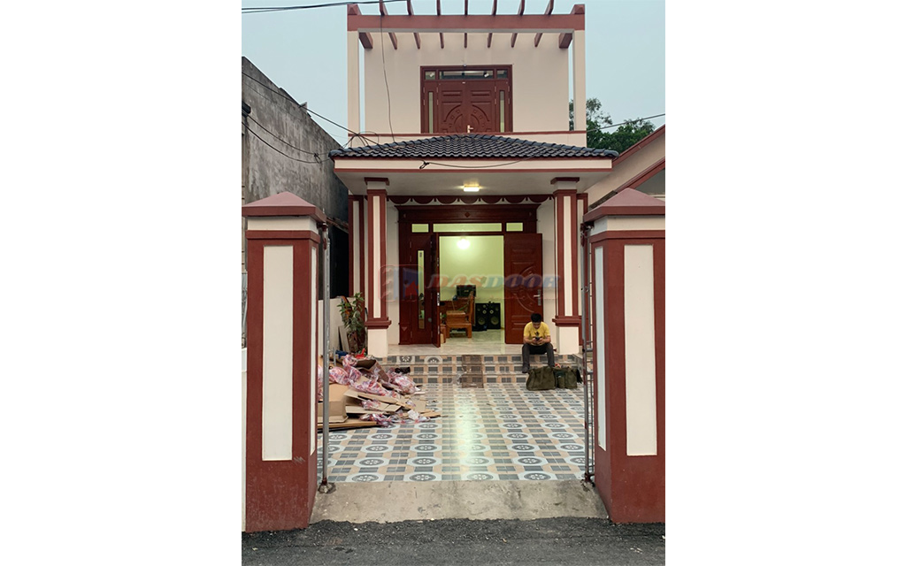 Cửa Thép Vân Gỗ Tại Quận 1 - Hồ Chí Minh